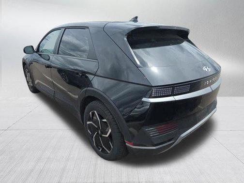 Abyss Black 2024 Hyundai IONIQ 5 SEL