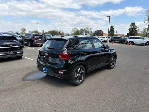 Onyx Black 2026 Hyundai VENUE SEL