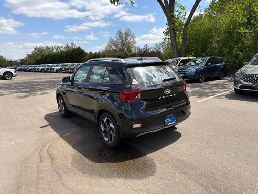 Onyx Black 2026 Hyundai VENUE SEL