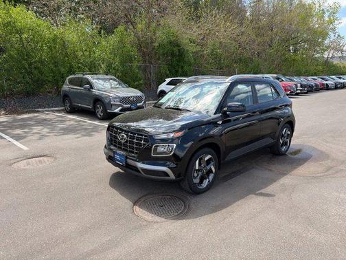 Onyx Black 2026 Hyundai VENUE SEL