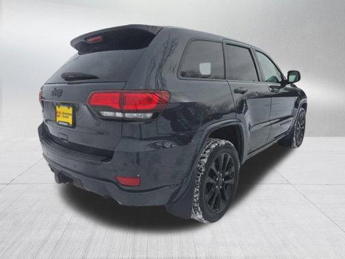 2017 Jeep Grand Cherokee Altitude