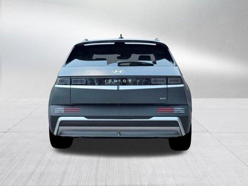 2025 Hyundai IONIQ 5 SEL
