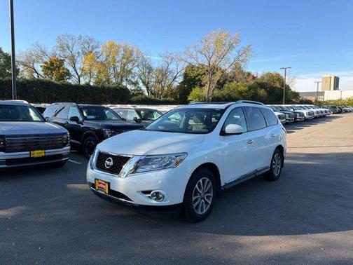 2016 Nissan Pathfinder SL