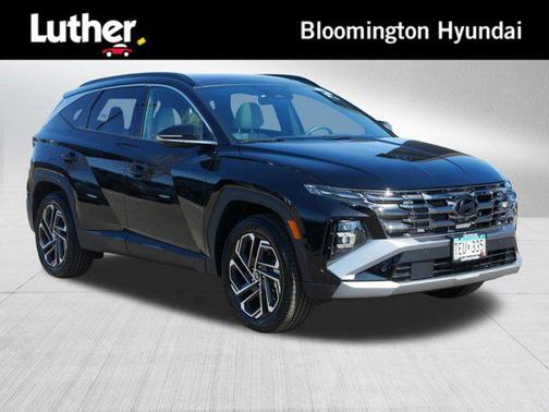 Phantom Black 2025 Hyundai TUCSON Limited