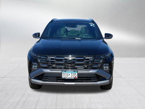 Phantom Black 2025 Hyundai TUCSON Limited