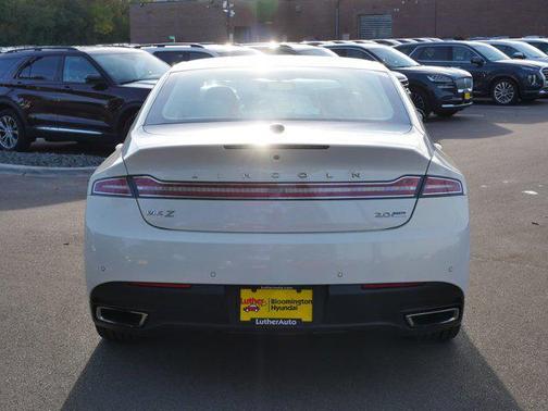 2013 Lincoln MKZ Base