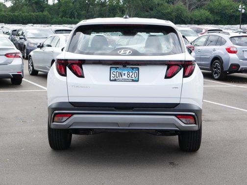 2025 Hyundai TUCSON SE