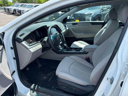 2018 Hyundai SONATA SEL