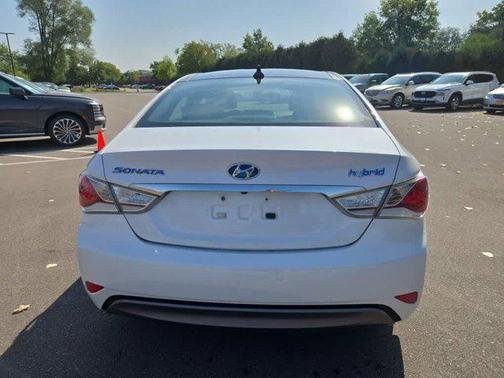 2011 Hyundai SONATA Hybrid Base