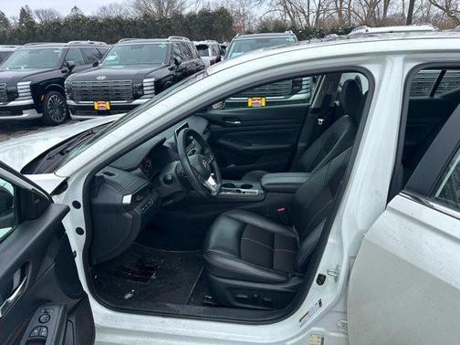 2020 Nissan Altima SR Intelligent AWD