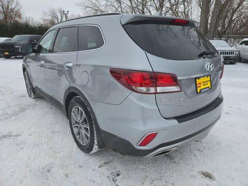 2018 Hyundai SANTA FE SE