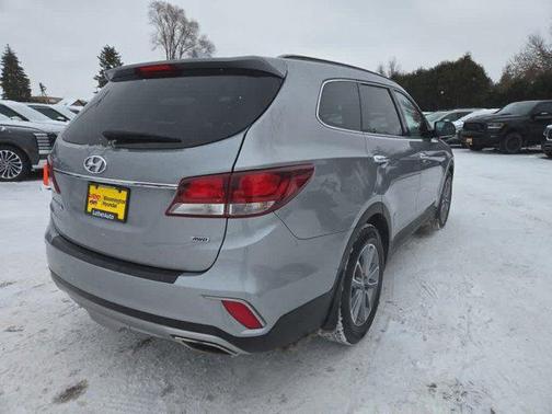 2018 Hyundai SANTA FE SE