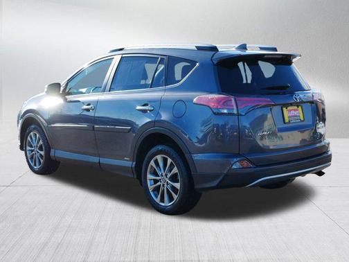 2017 Toyota RAV4 Hybrid SE