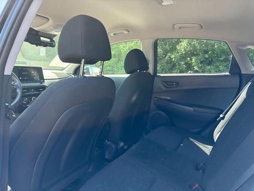 Abyss Black Pearl 2023 Hyundai KONA SEL