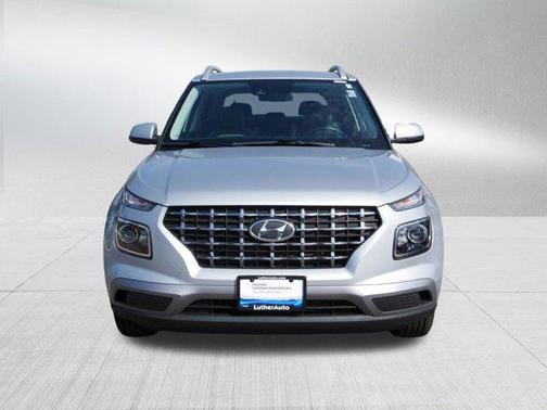 2022 Hyundai VENUE SEL