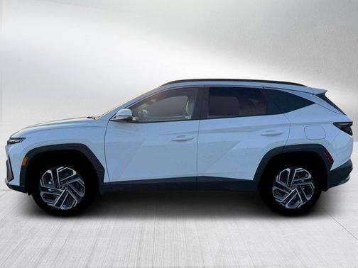 Creamy White Pearl 2026 Hyundai TUCSON Hybrid Limited