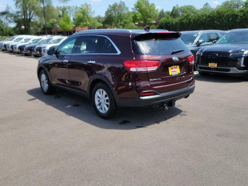 2017 Kia Sorento LX