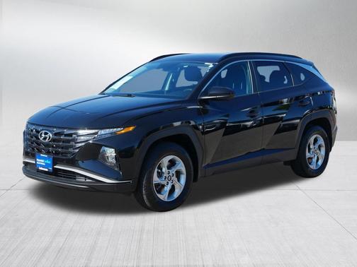 Black Pearl 2024 Hyundai TUCSON SEL
