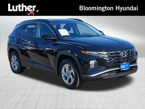 Black Pearl 2024 Hyundai TUCSON SEL