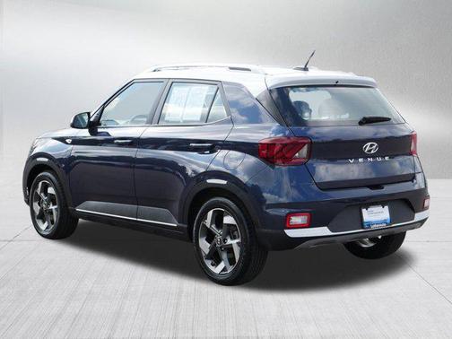 2023 Hyundai VENUE Limited