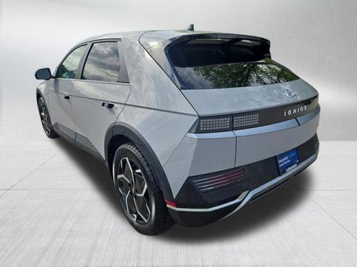 Cyber Gray 2023 Hyundai IONIQ 5 SEL