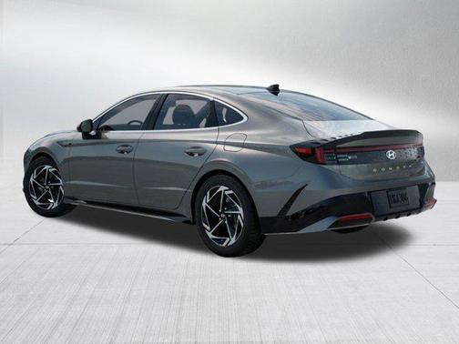 2026 Hyundai SONATA SEL