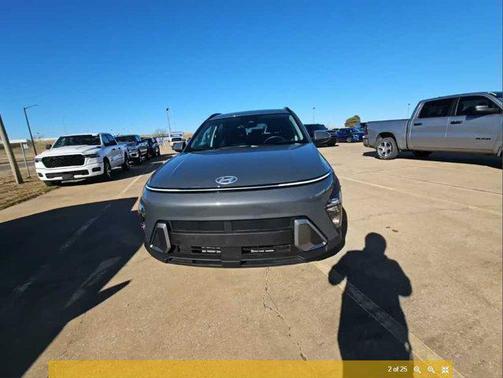 2025 Hyundai KONA SEL