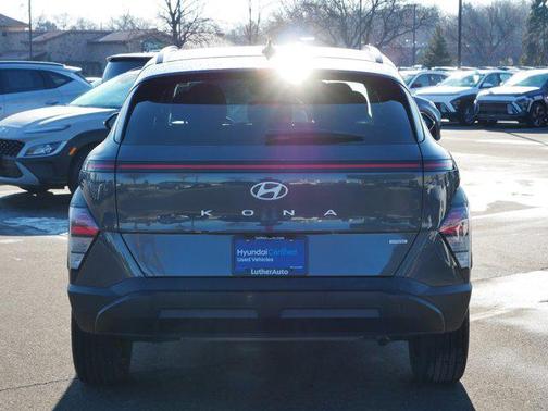 2025 Hyundai KONA SEL