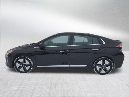 2022 Hyundai IONIQ Hybrid Limited