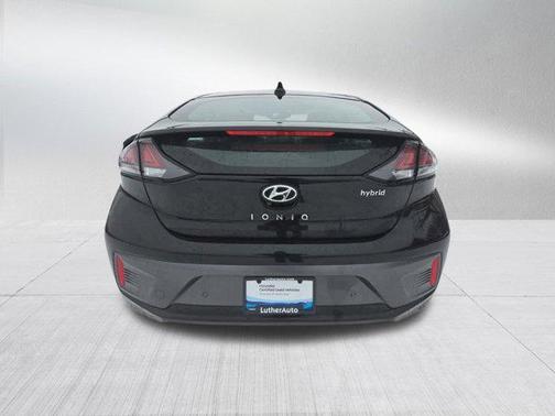 2022 Hyundai IONIQ Hybrid Limited
