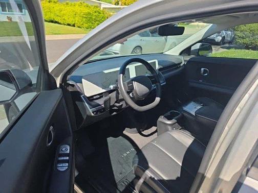 Gravity Gold (Matte Gold) 2023 Hyundai IONIQ 5 SEL