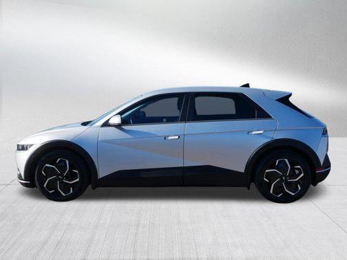 Gravity Gold (Matte Gold) 2023 Hyundai IONIQ 5 SEL