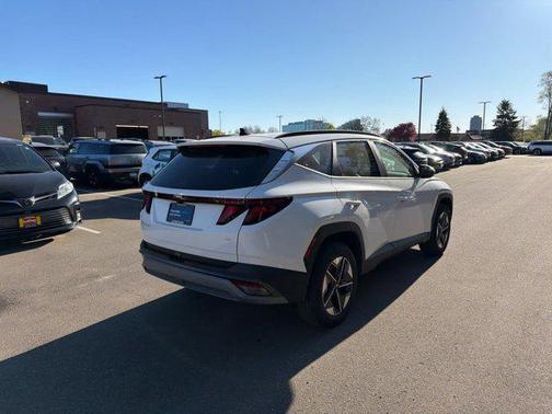 Serenity White Pearl 2025 Hyundai TUCSON SEL