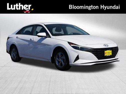 2023 Hyundai ELANTRA SE