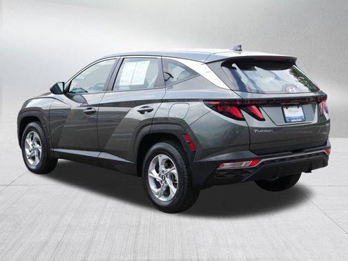 2022 Hyundai TUCSON SE