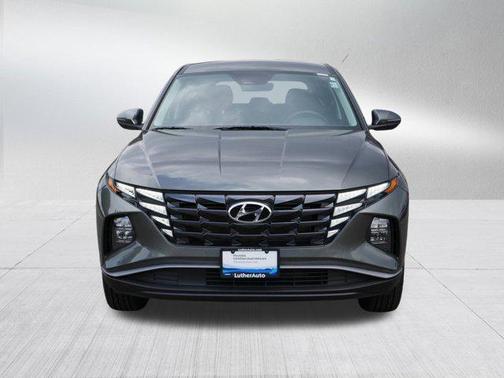 2022 Hyundai TUCSON SE
