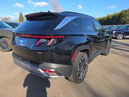 Phantom Black 2025 Hyundai TUCSON Limited
