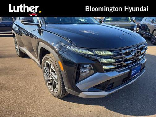 Phantom Black 2025 Hyundai TUCSON Limited