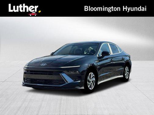 Abyss Black 2026 Hyundai SONATA Hybrid Base