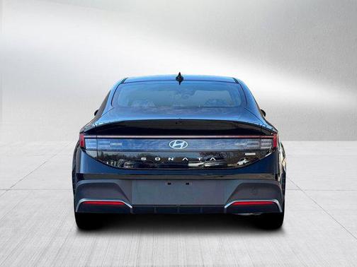 Abyss Black 2026 Hyundai SONATA Hybrid Base