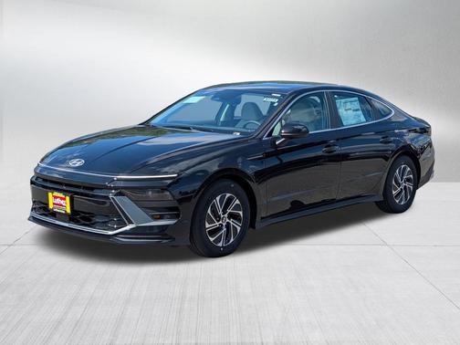 Abyss Black 2026 Hyundai SONATA Hybrid Base