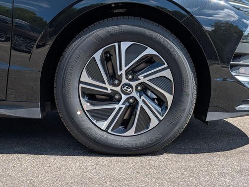 Abyss Black 2026 Hyundai SONATA Hybrid Base