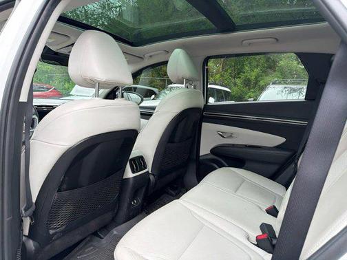 White Pearl 2024 Hyundai TUCSON Limited