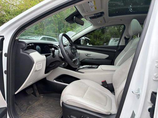 White Pearl 2024 Hyundai TUCSON Limited