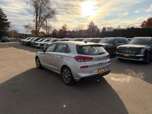 2019 Hyundai Elantra GT Base