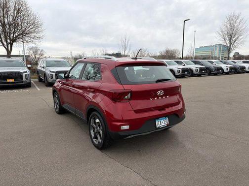 2025 Hyundai VENUE Limited