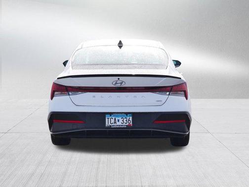 2025 Hyundai ELANTRA HEV SEL Sport