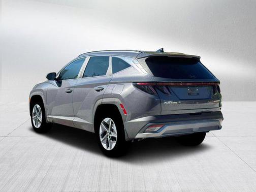 Ecotronic Gray 2026 Hyundai TUCSON Hybrid SEL Convenience