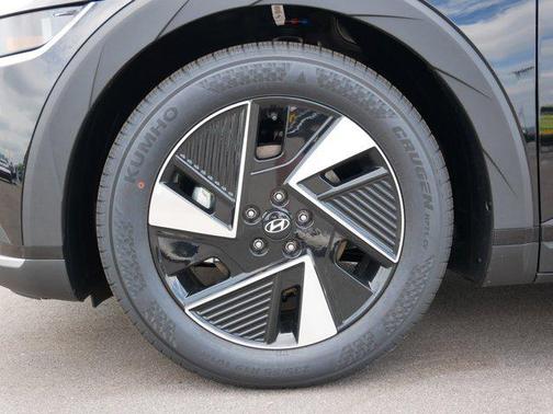 2025 Hyundai IONIQ 5 SE
