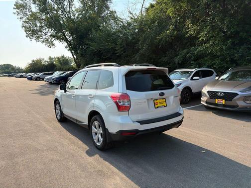 Satin White Pearl 2015 Subaru Forester 2.5i Limited
